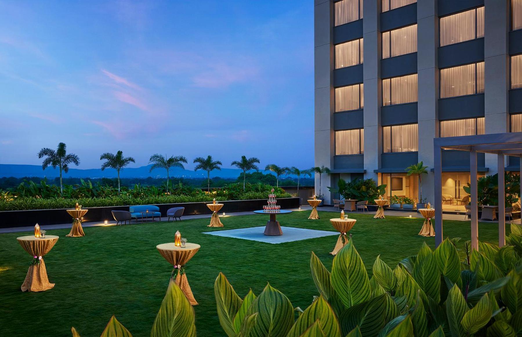 Hyatt Place Aurangabad Airport Экстерьер фото